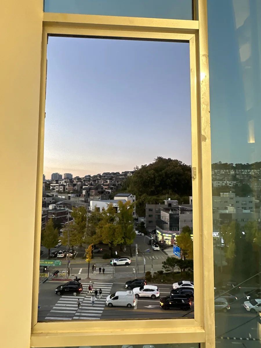 캐시먼트창 힌지 나사 부식 확인