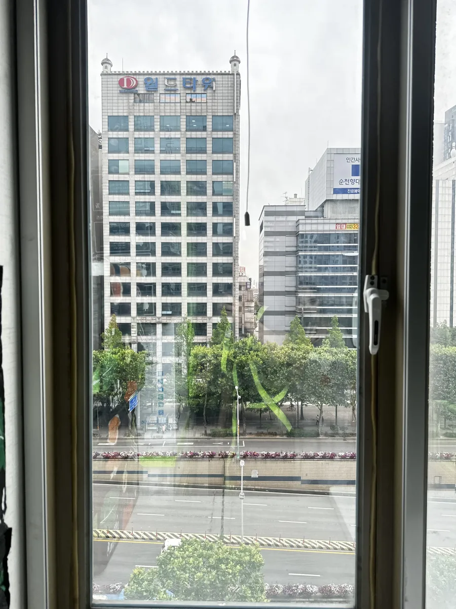 캐시먼트창 걸쇠 위치 조정 작업
