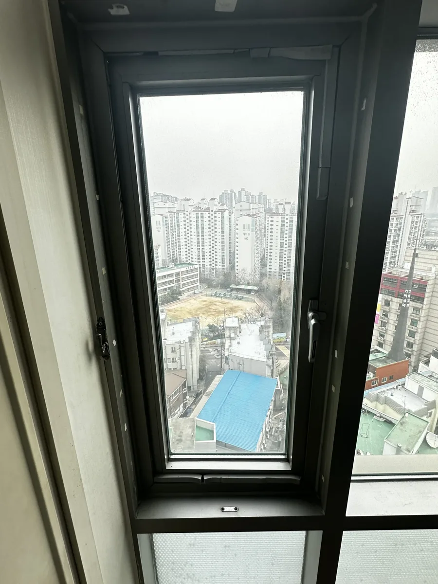 캐시먼트창 힌지 조정으로 안닫힘 해결