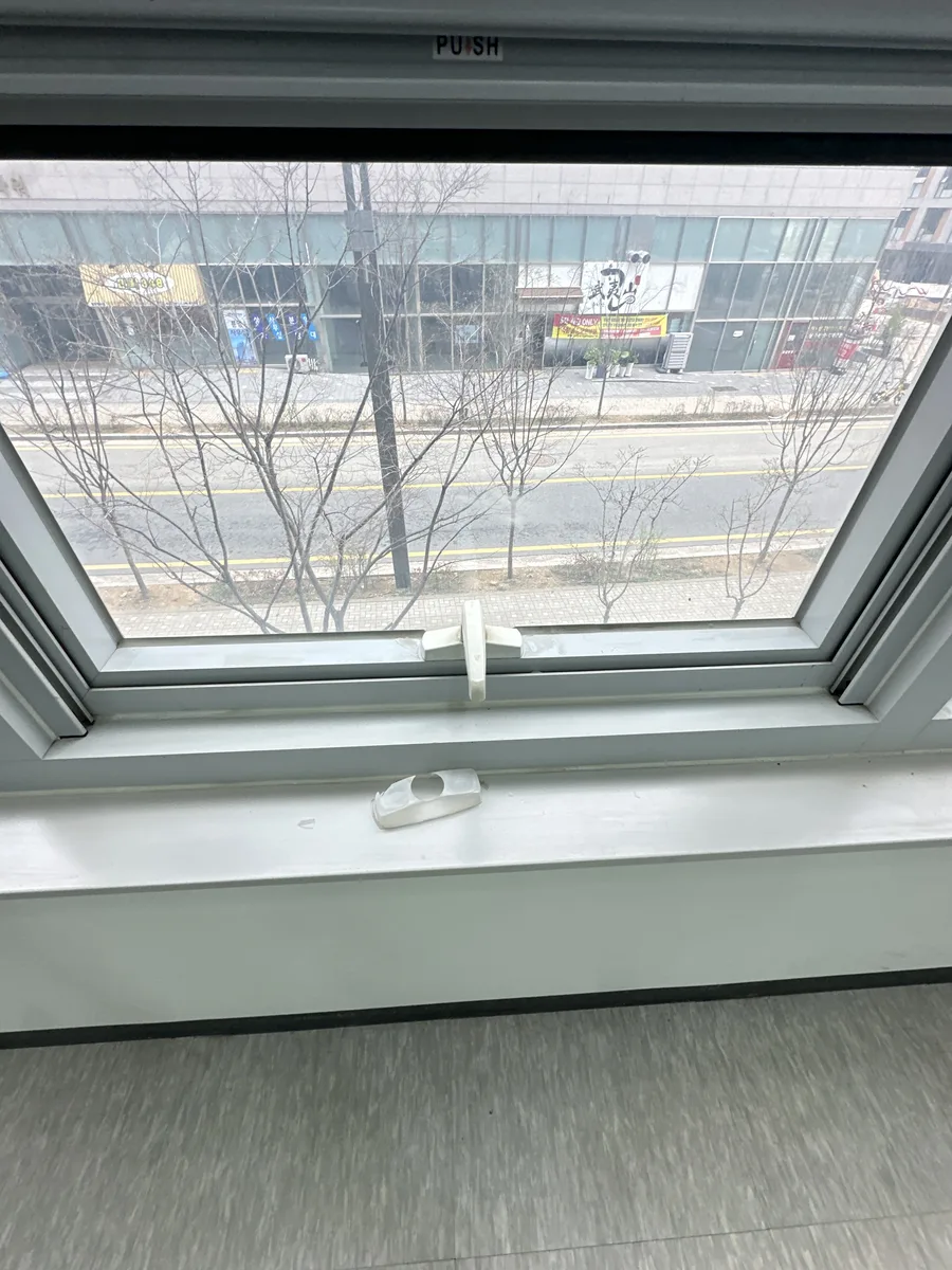 판교 테크노밸리 신축 오피스 대형 프로젝트창 외관