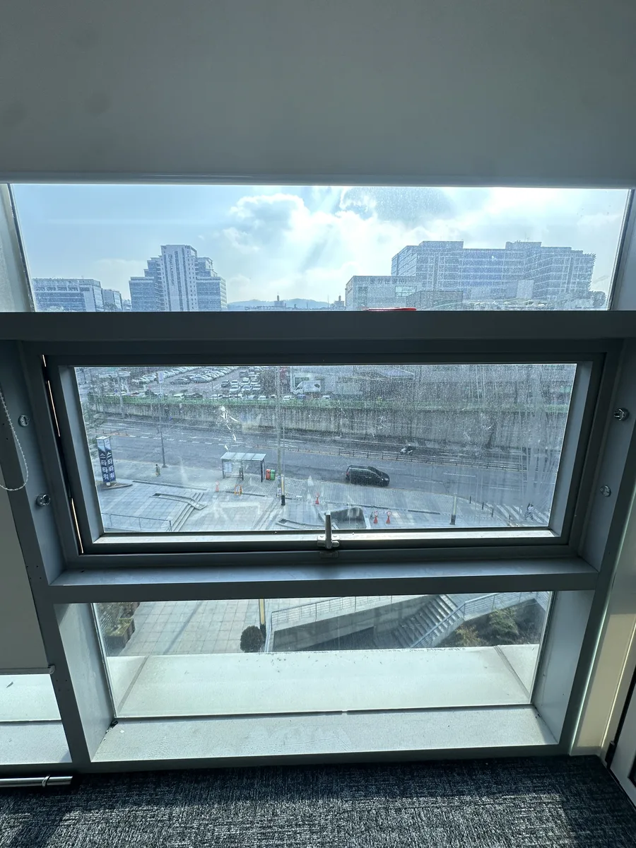 프로젝트창 암대 교체용 부속